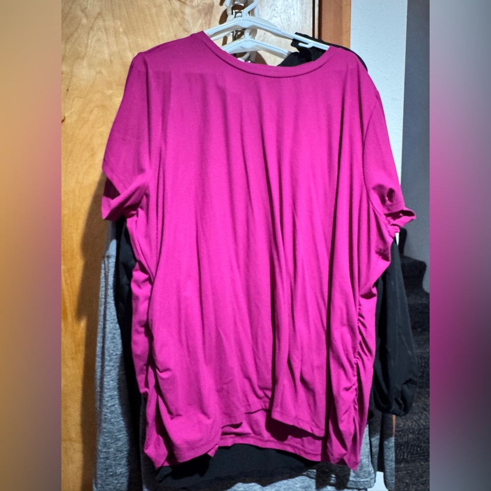 Torrid Active Magenta Short Sleeve Top